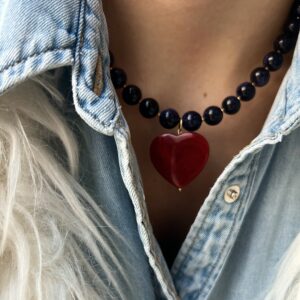 Collier perles blue & stone / cœur bordeaux